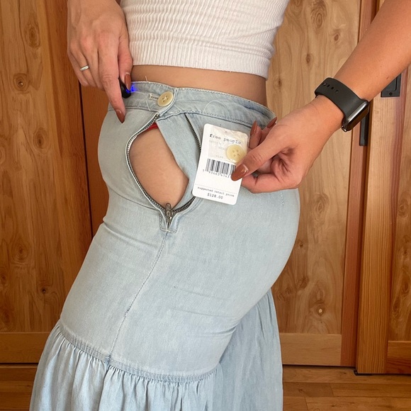 free people wide legged tiered chambray pants - Picture 4 of 5